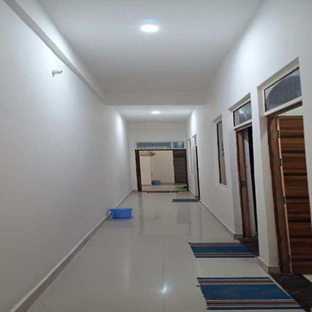 Geeta Dham Hotel Vrindāvan Exterior foto