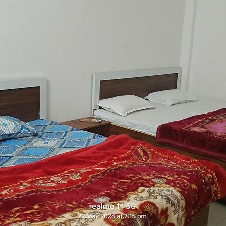 Geeta Dham Hotel Vrindāvan Exterior foto